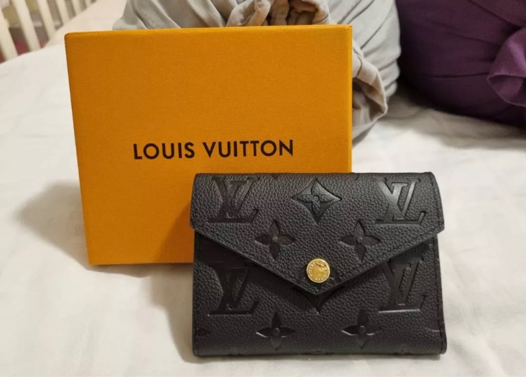 LOUIS VUITTON LV X SUPREME SLENDER WALLET 'EPI BLACK', Men's Fashion,  Watches & Accessories, Wallets & Card Holders on Carousell