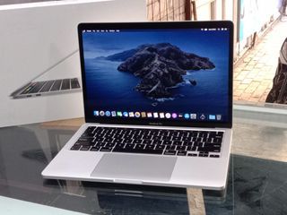 MacBook Pro 2020 13 TouchBar i5 8GB 256GB MXK62 Silver Fulset Like New WA 0813-3300-0736