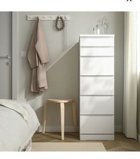 Make up Cabinet / chest drawers