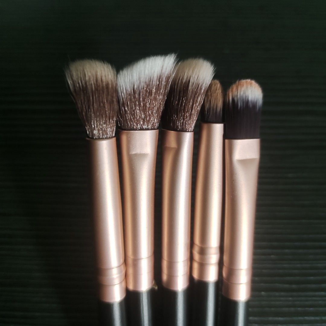 Makeup Brushes Complete Set on Carousell
