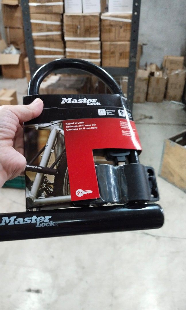 Master u-bar cycle and bike lock #8170D (Category: Other Security Devices) located in Manila. Submitted by bernaatit (Listing ID 1225525966, Image 3). Description: Master u bar bike and cycle lock with 5-pin tumbler cylinder with universal carrier cylindrical body 6-1/8" shackle length 7-1/2" diameter 7/16" clearance 3-5/16" ⭐ message me for your orders and inquiries meet up or ship via lalamove or jrs or lbc express.
