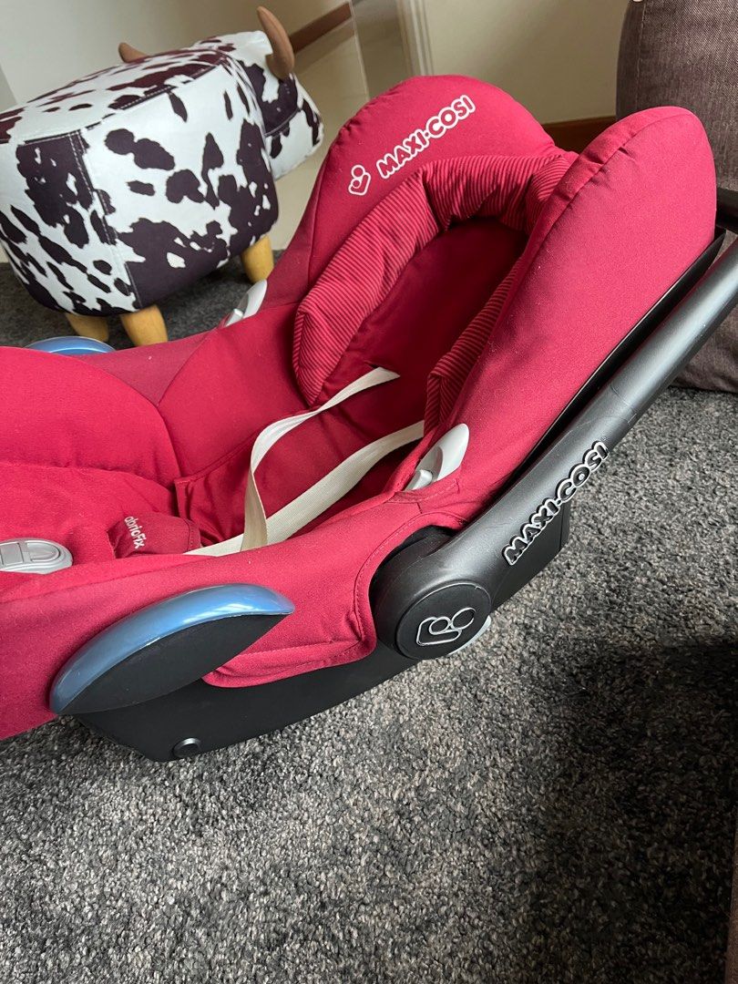 Maxi Cosi Cabrio Fix, Babies & Kids, Going Out, Car Seats on Carousell