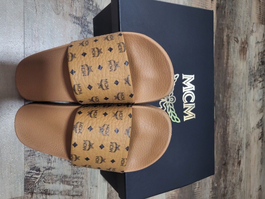 Mcm cognac slides top
