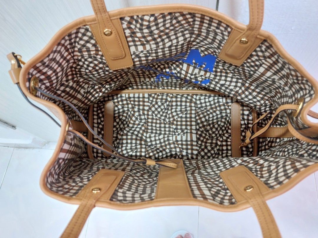 Mcm bag deals organizer