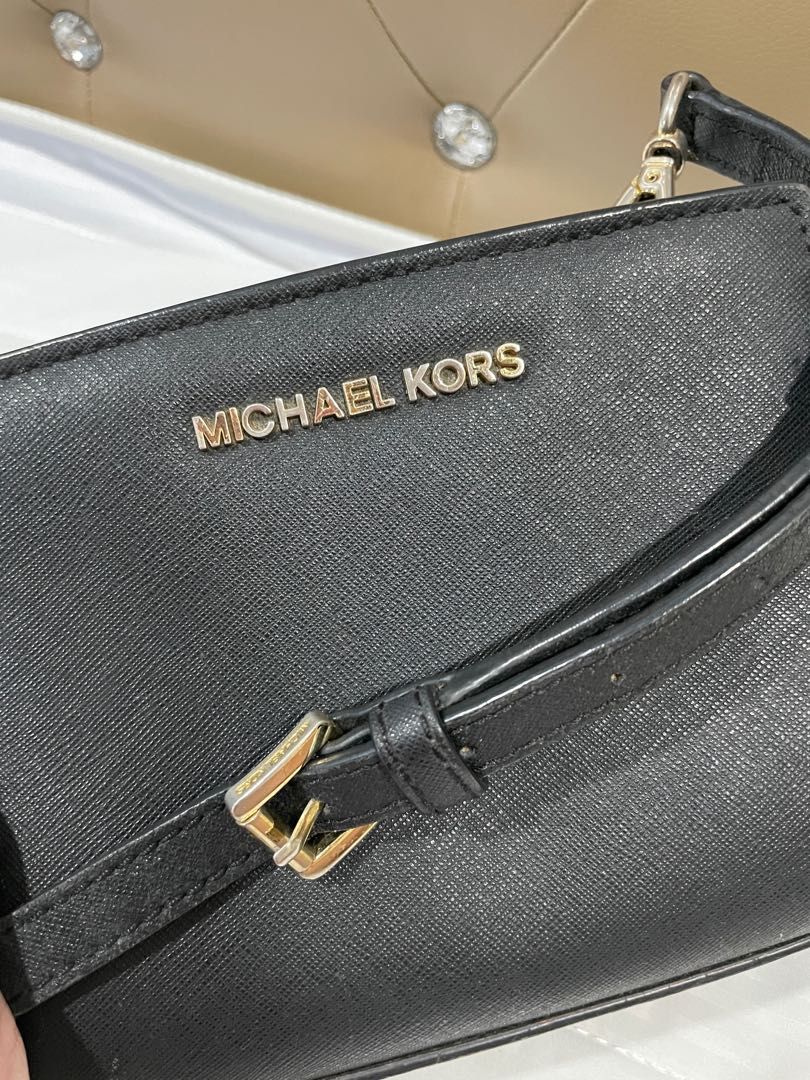 Michael kors store selma mini messenger