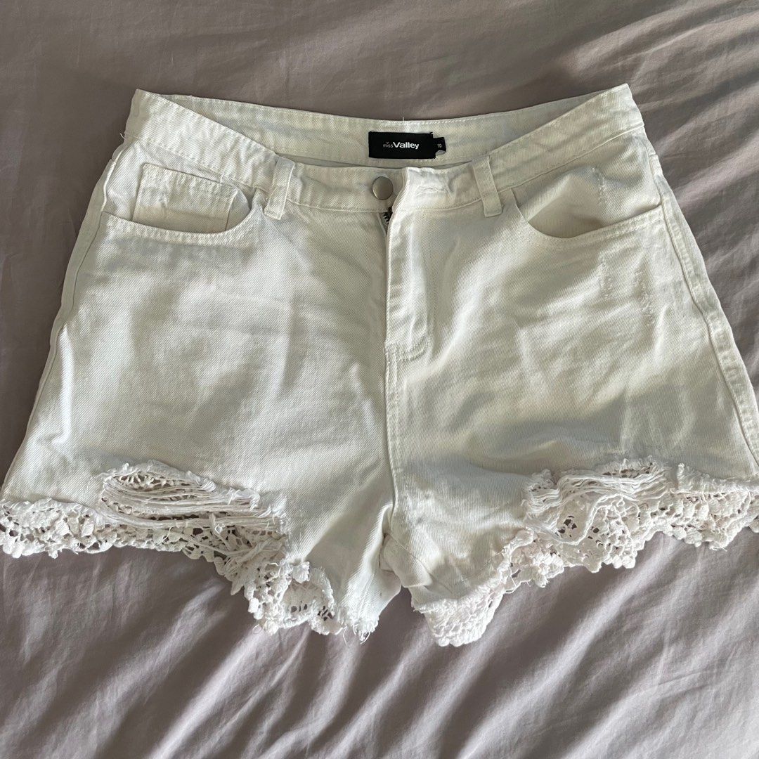 White deals shorts uk