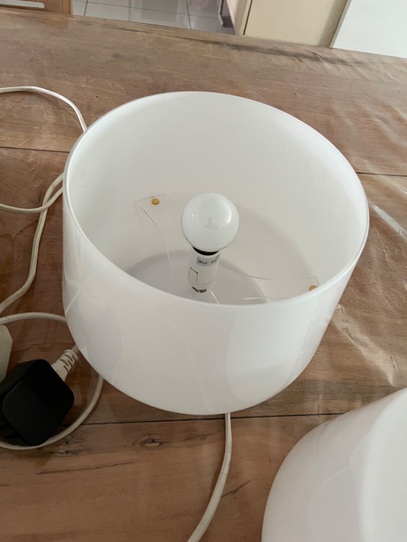 Muuto cosy in white lamp discount