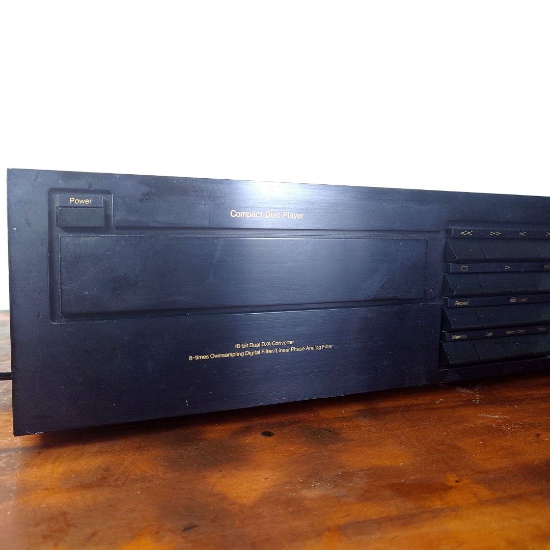 Nakamichi CD Player CD4 Compact Disc Player 16Bit Dual D/A Converter