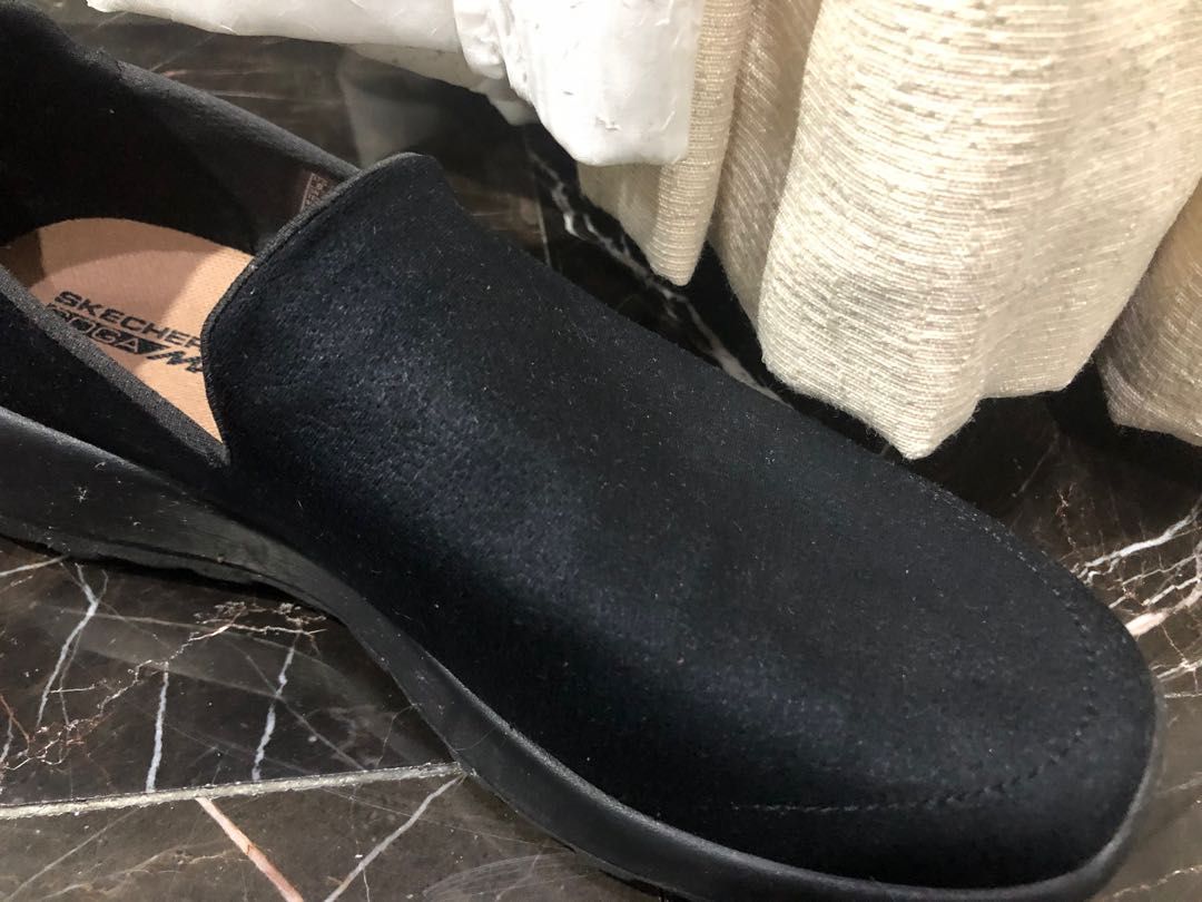 NEW Sketchers Go Walk Gen 5 Goga Max US Size 8 UK Size 5 Comfy Formal Flat Work Shoes for Doctors Nurses Professionals Suede Faux Leather