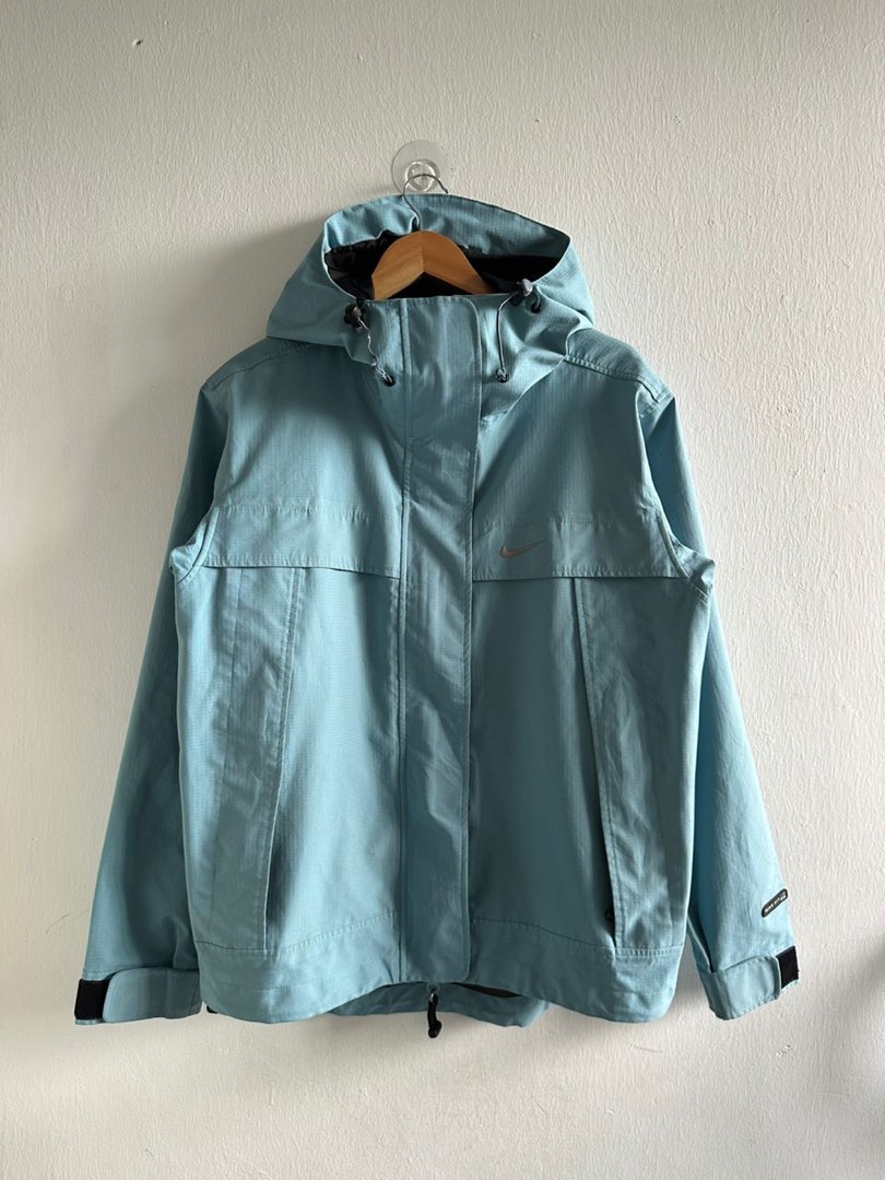 nike acg gorpcore, Men's Fashion, Coats, Jackets and Outerwear on Carousell