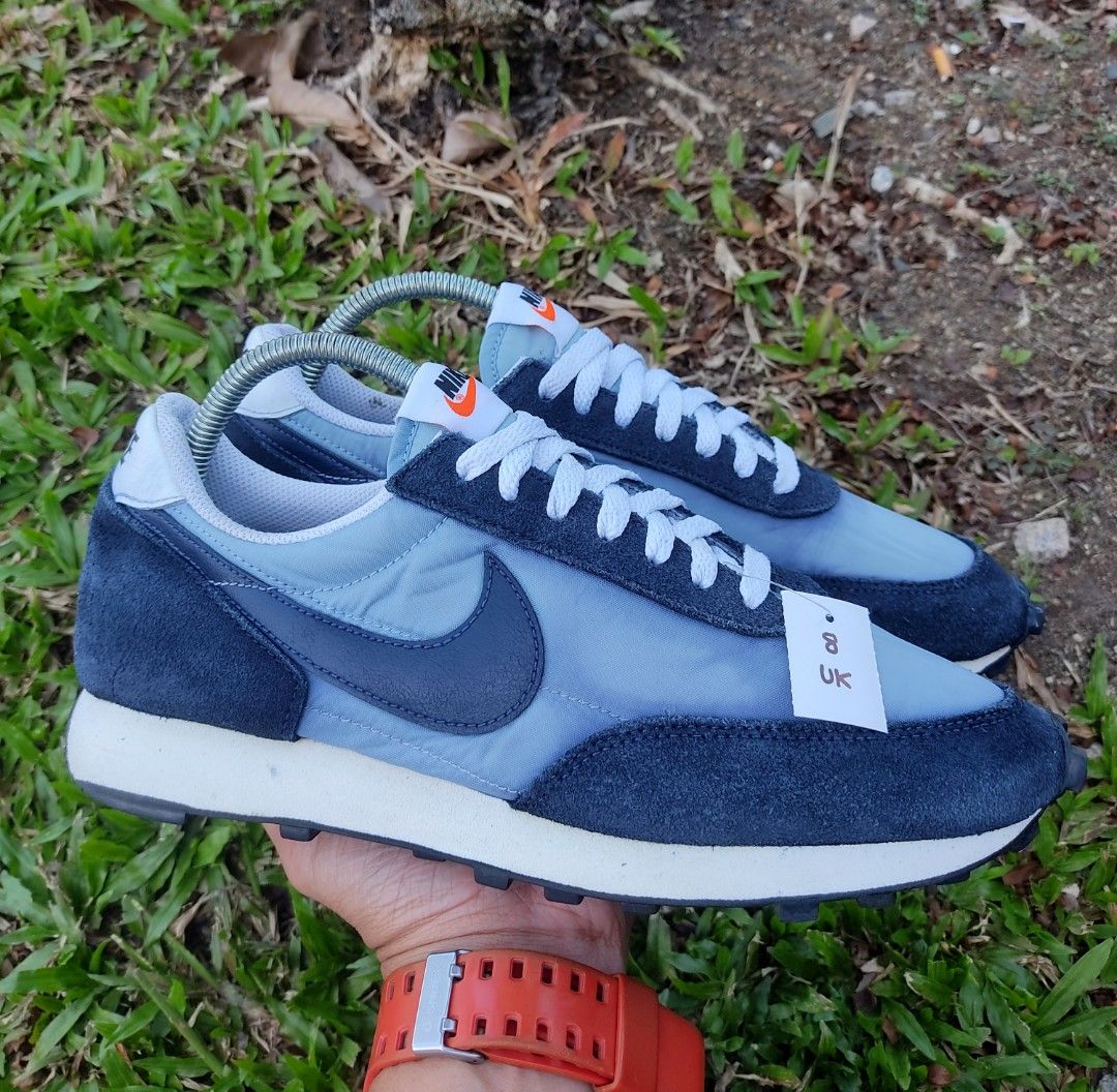 Nike daybreak 219 best sale