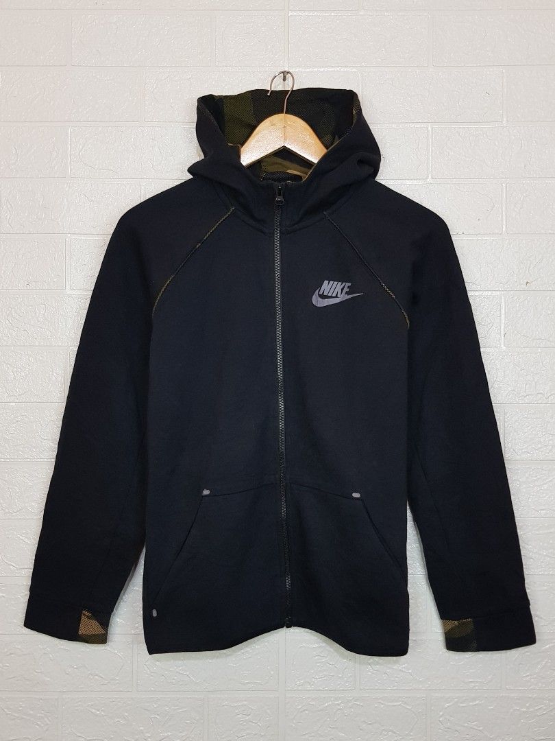 niketech fleece