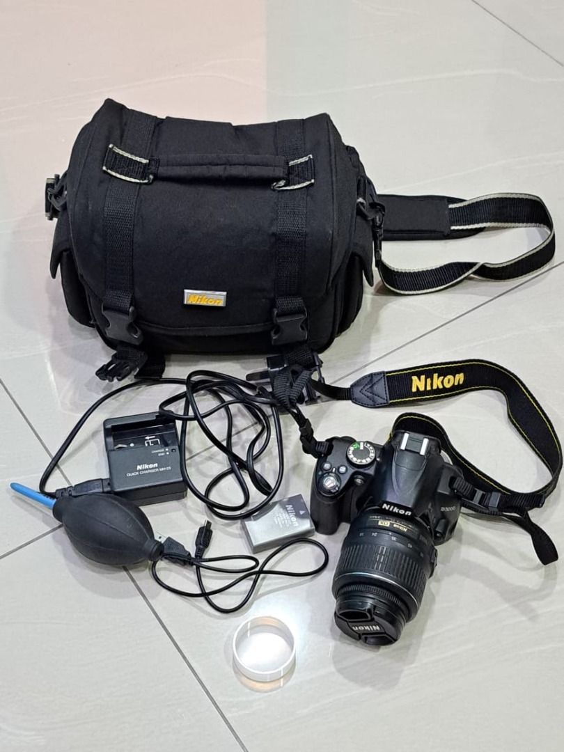 NIKON D3000 full Set But Battery Exhausted, Photography, Cameras on
