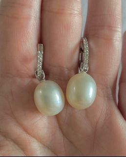 OROGRM White South Sea Pearl Detachable Drop Earrings with Diamonds