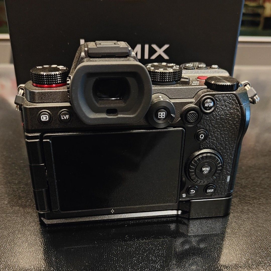 Panasonic Lumix S5 Full Frame Mirrorless, Photography, Cameras on Carousell