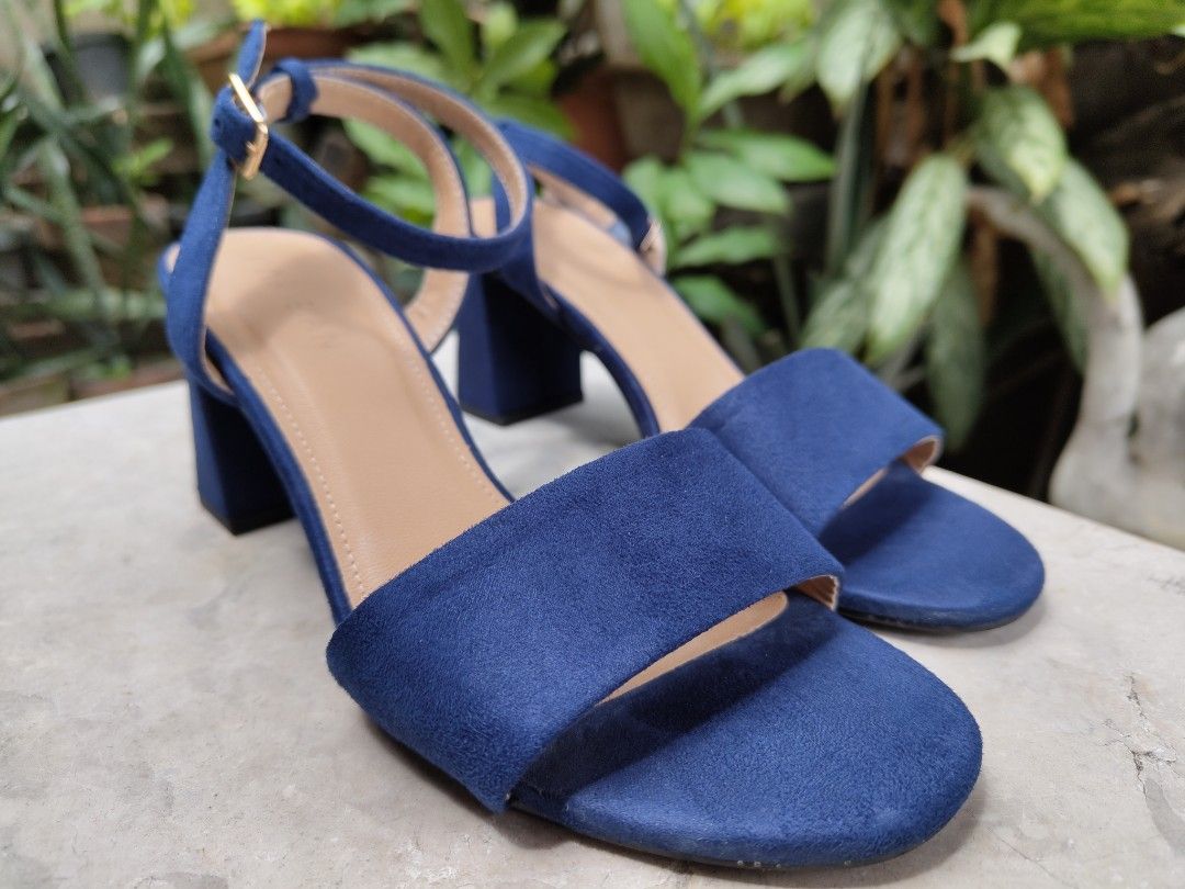 Parisian sandals hot sale