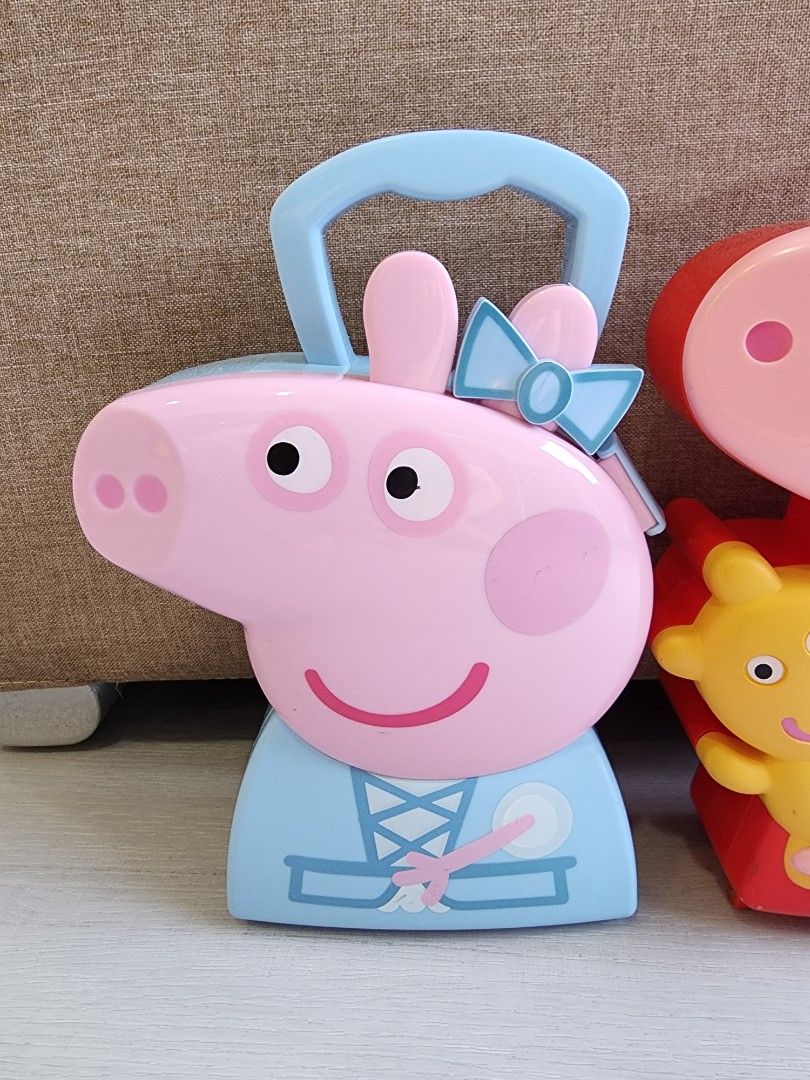 Peppa Pig Box, Hobbies & Toys, Toys & Games on Carousell