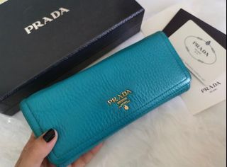 (Category: ) located in . Submitted by beyondpurse07 (Listing ID 1225643410, Image 1). Description: .