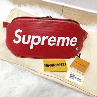 (Category: ) located in . Submitted by ohmaicloset (Listing ID 1225493111, Image 1). Description: .