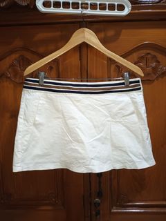 rok celana putih