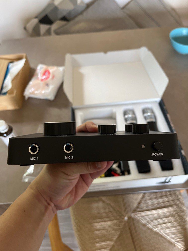 Rybozen karaoke mixer with dual wireless microphones, Audio