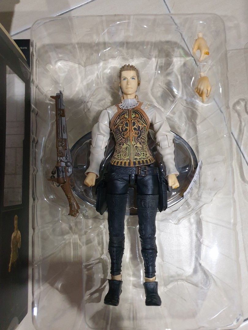 Balthier play arts kai top