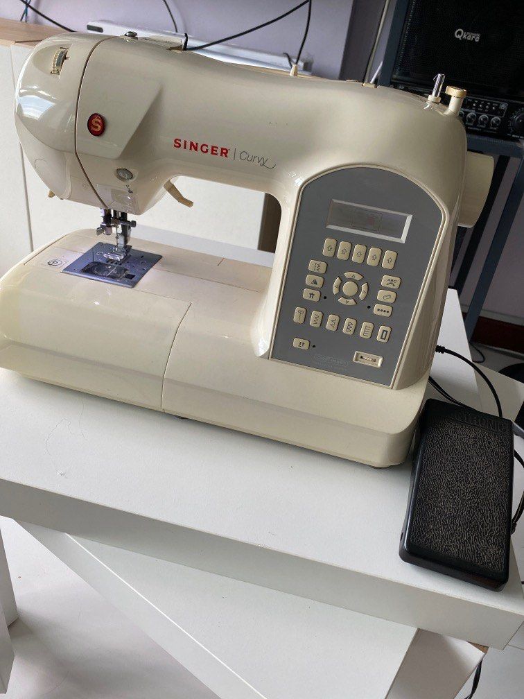 Singer Curvy Sewing Machine, TV & Home Appliances, Other Home