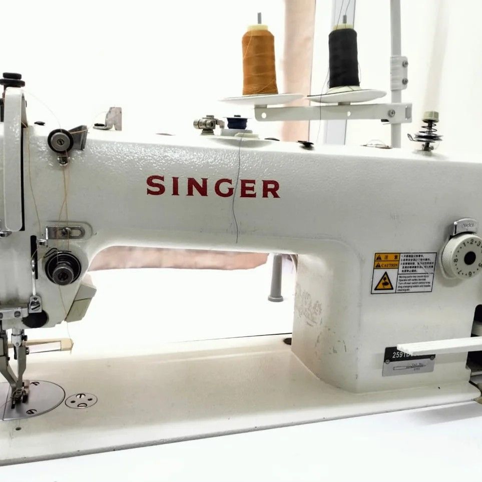 Singer Walking Foot Industrial Sewing Machine, Hobbies & Toys
