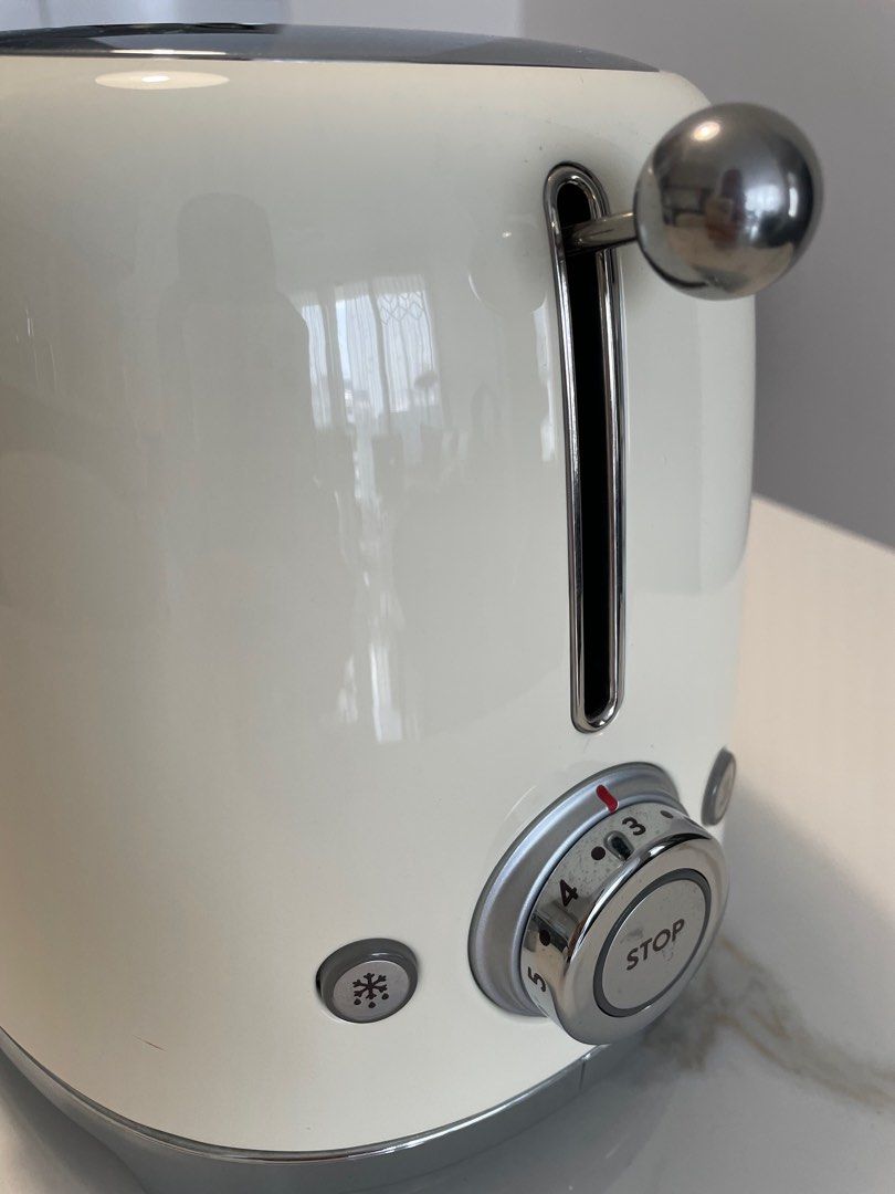 Cream Smeg Toaster 2 Slices, TV & Home Appliances, Kitchen Appliances