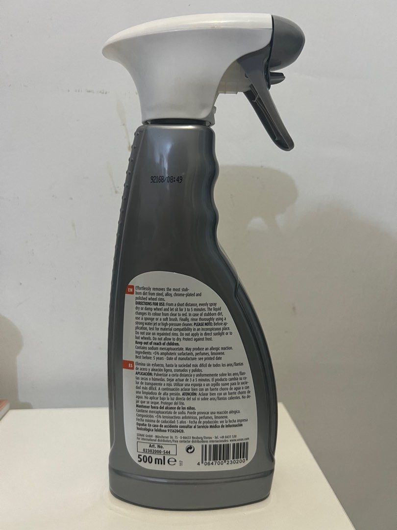 thumbnail interactive-video image 1 of Sonax Xtreme Wheel Cleaner PLUS 5L Kit - Acid Free With Spray Boy & Drain Tap 1 of 3
