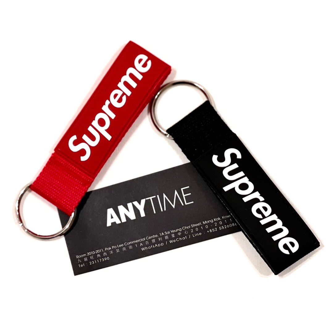 新品　Supreme Webbing Keychain  black