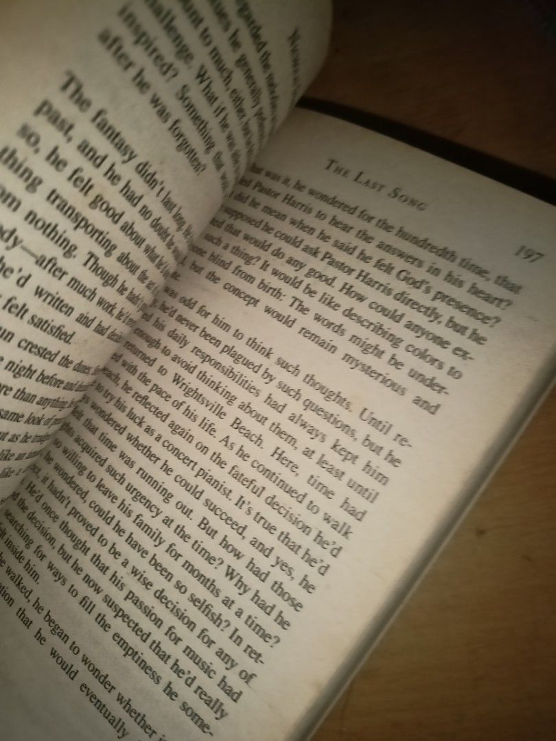 The Last Song (orig) (Category: Storybooks) located in Manila. Submitted by declutt3r_ (Listing ID 1225556070, Image 3). Description: - orig - has tanning pages rfs: decluttering delivery fee is not included payment first.