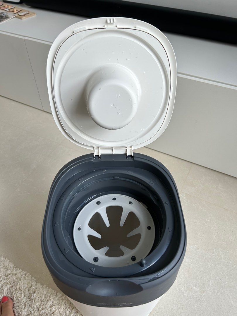 Tommee tippee nappy bin, Babies & Kids, Bathing & Changing, Other Baby