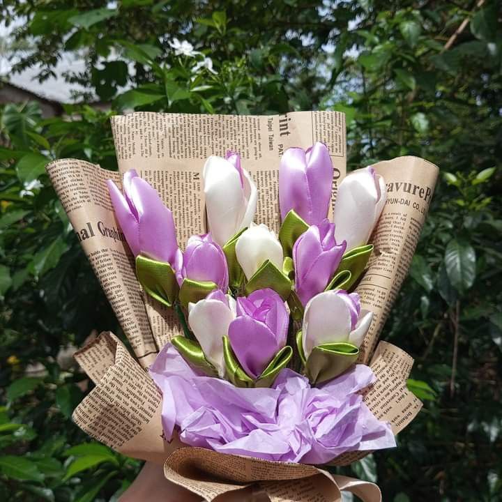 Tulips Flower made in Satin Ribbon on Carousell
