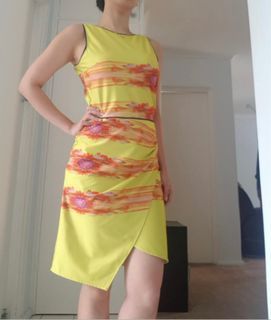 Vibrant Yellow Dress!