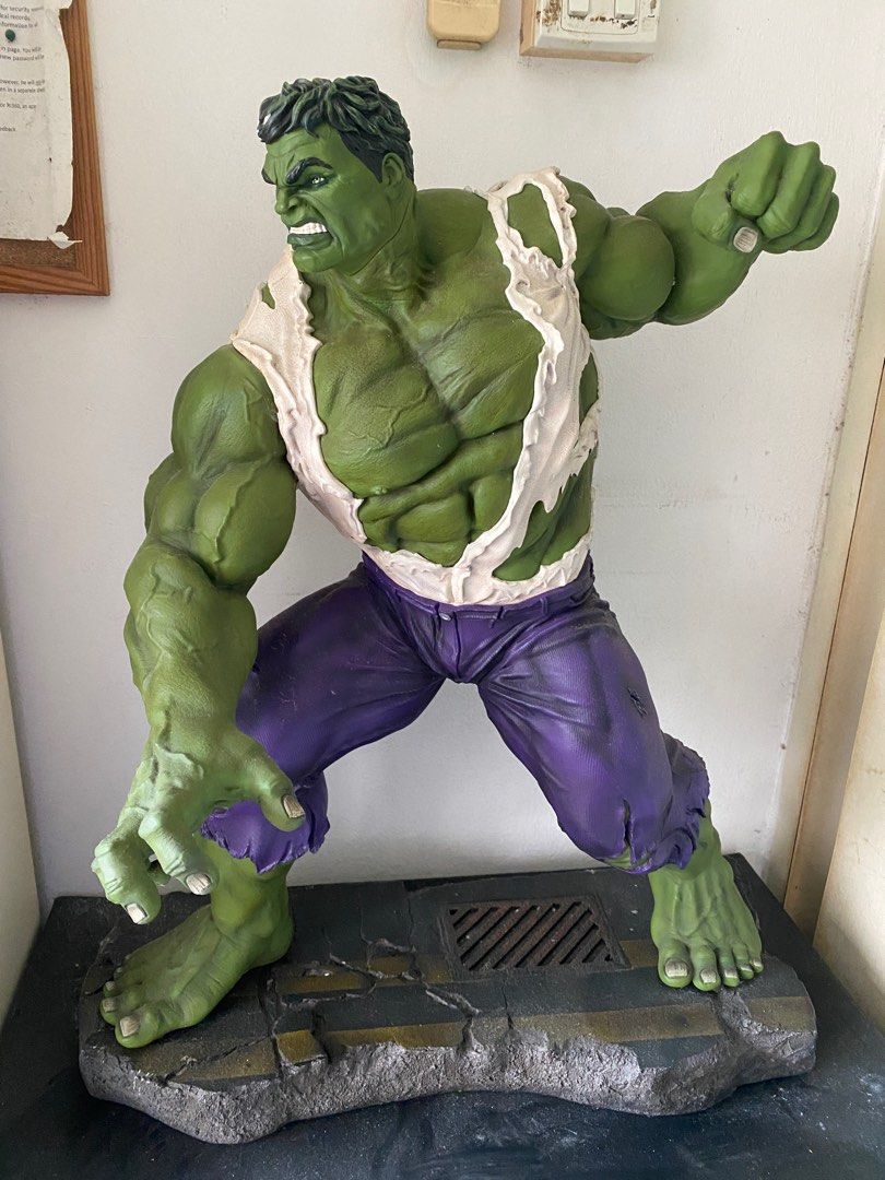 XM STUDIOS 1/4 Scale Hulk Statue Collectible Figurine, Hobbies & Toys