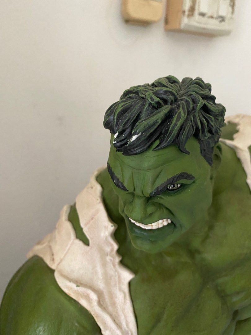 XM STUDIOS 1/4 Scale Hulk Statue Collectible Figurine, Hobbies & Toys