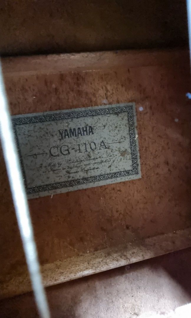 yamaha-cg-110a-classical-guitar-hobbies-toys-music-media-musical