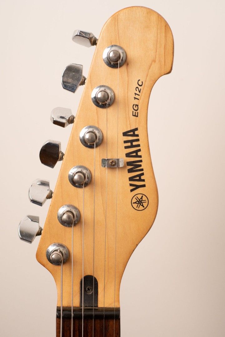 Yamaha eg112 electric guitar, 興趣及遊戲, 音樂樂器 & 配件, 樂器 Carousell