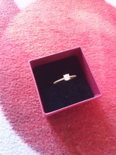18k Saudi Gold Engagement Ring , Russian Diamond Size 9