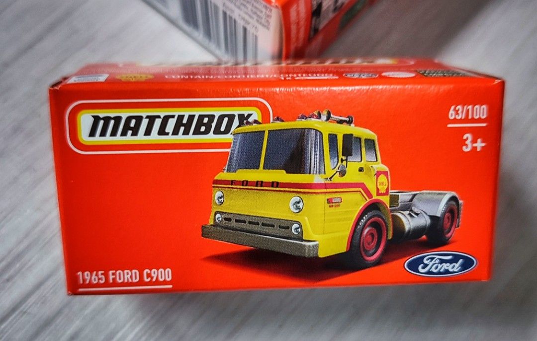 Matchbox 1965 Ford C900 – Rot, 1:64, Modellauto, Mainline-Serie, 18/100