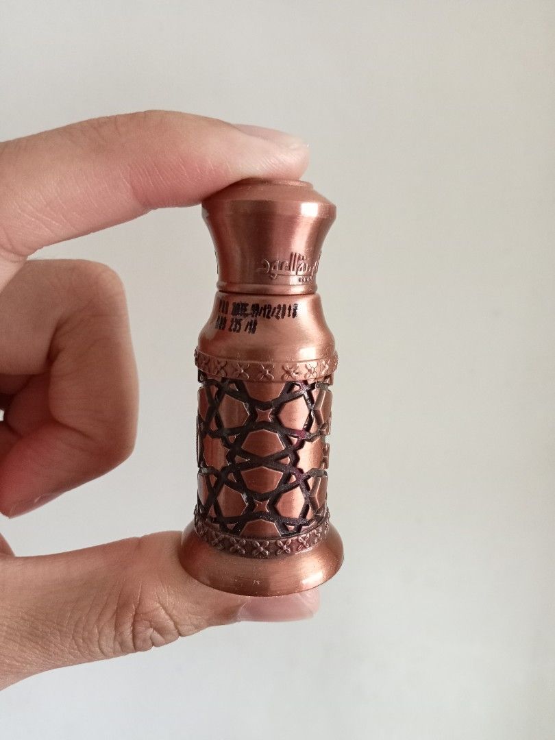 3ml Pure Cambodian Oud from 2018. Bought from Arabian Oud boutique in
