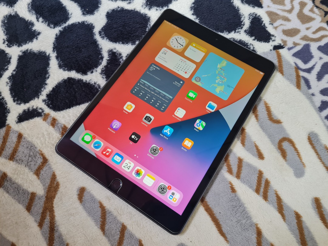 Apple iPad 8th Generation 128gb Wifi+Cellular - Factory unlocked ...