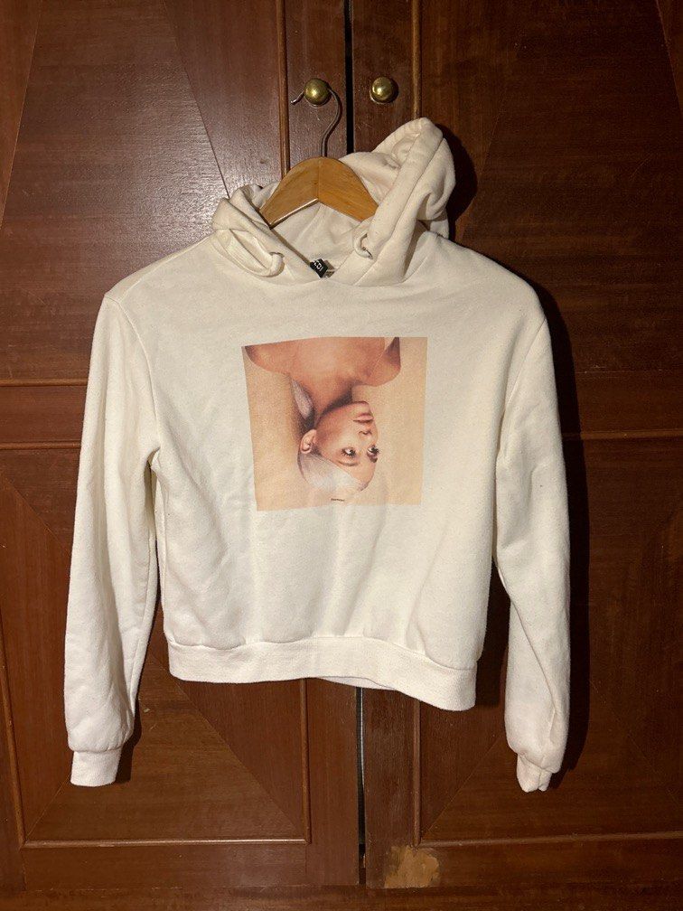 Ariana grande jacket best sale merch