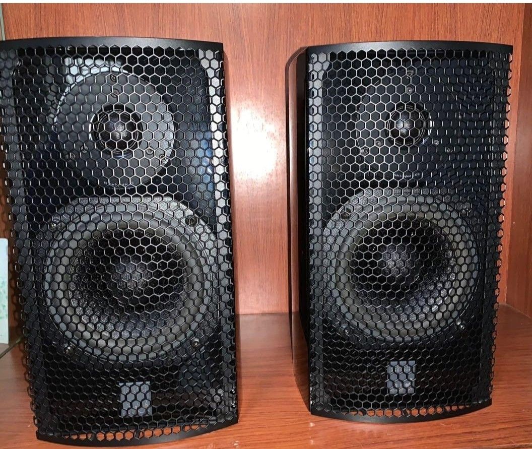 ATC SCM7 V3 PIANO GLOSS SERIES Audio Soundbars Speakers