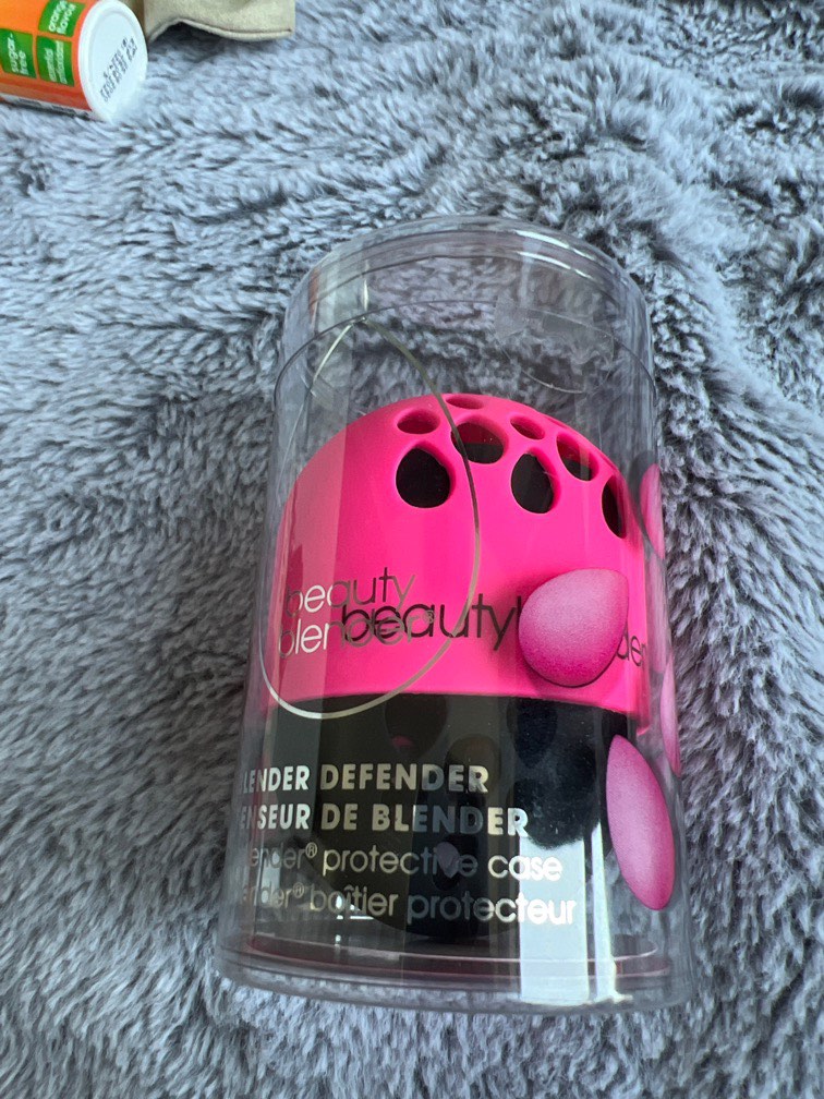 Beauty Blender Defender, Beauty & Personal Care, Face, Makeup on Carousell