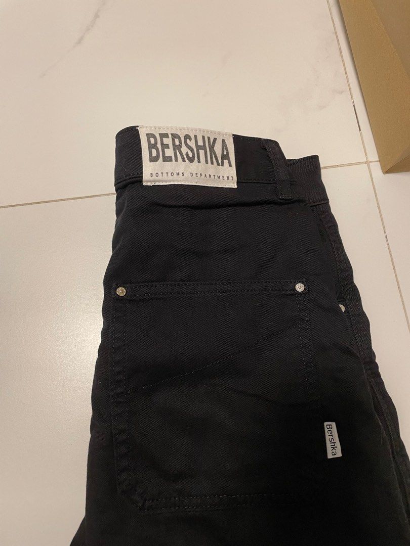 bershka cargo pants, Women's Fashion, Bottoms, Other Bottoms on Carousell
