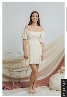 BNWT The Stage Walk Cream Dress in XS