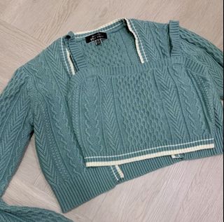 (Category: ) located in . Submitted by cutestwardrobe (Listing ID 1229490133, Image 1). Description: .