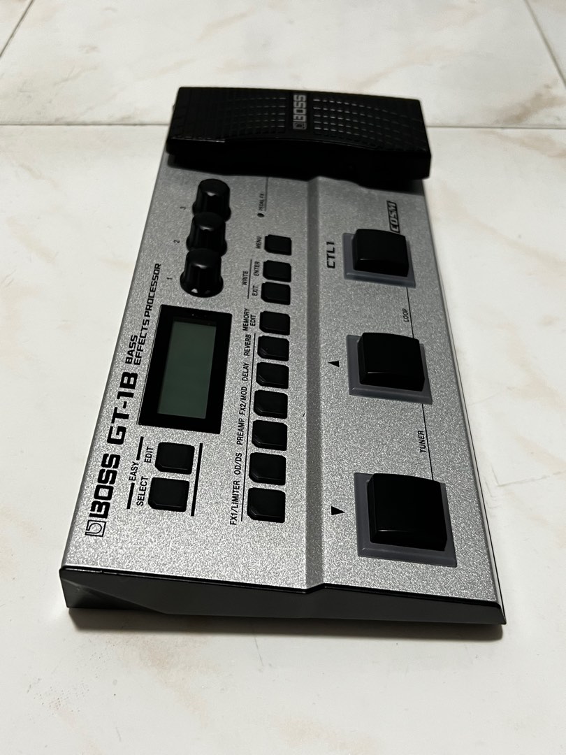 BOSS GT1B Bass Multieffects Processor, Hobbies & Toys, Music & Media